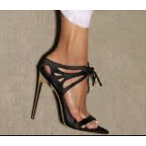 Jessica Rich Expensive Sandal 37 7 Black Gold NWOT Heels Pumps